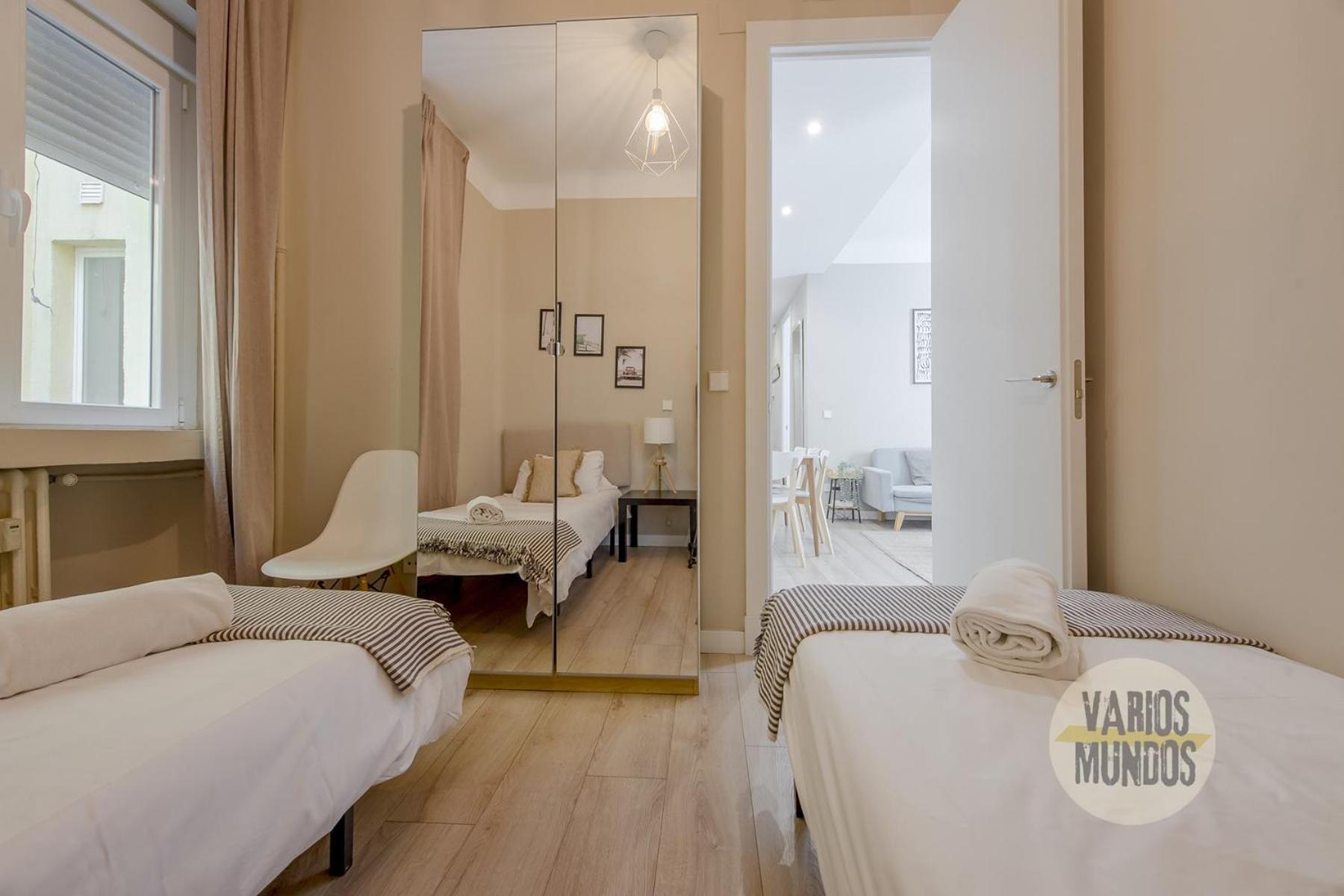 Ferienwohnung Agradable Piso De 3Hab En El Rastro-Centro De Madrid Exterior foto